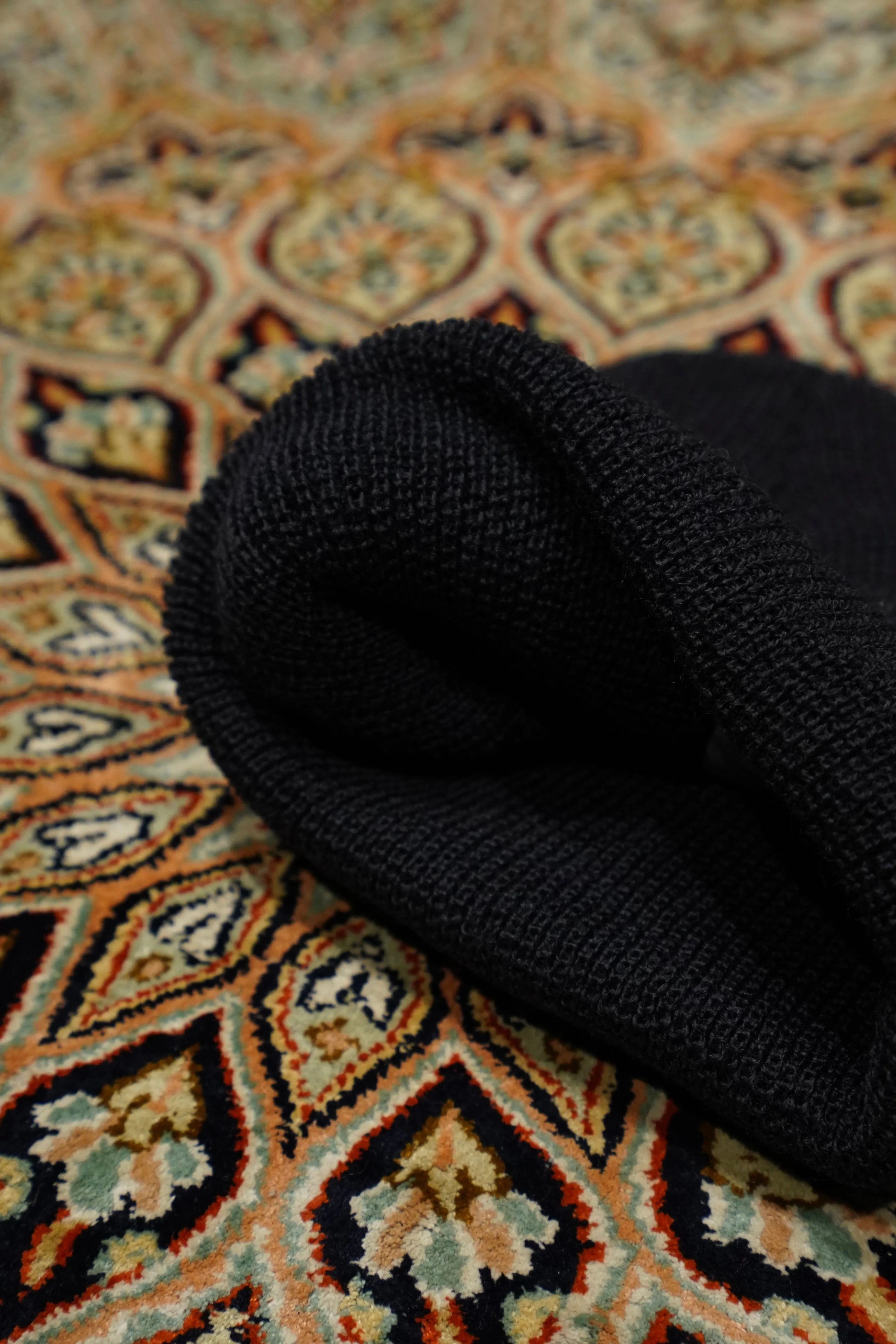 Children of the discordance CIGARETTE HOTEL KNIT CAP (BLACK)