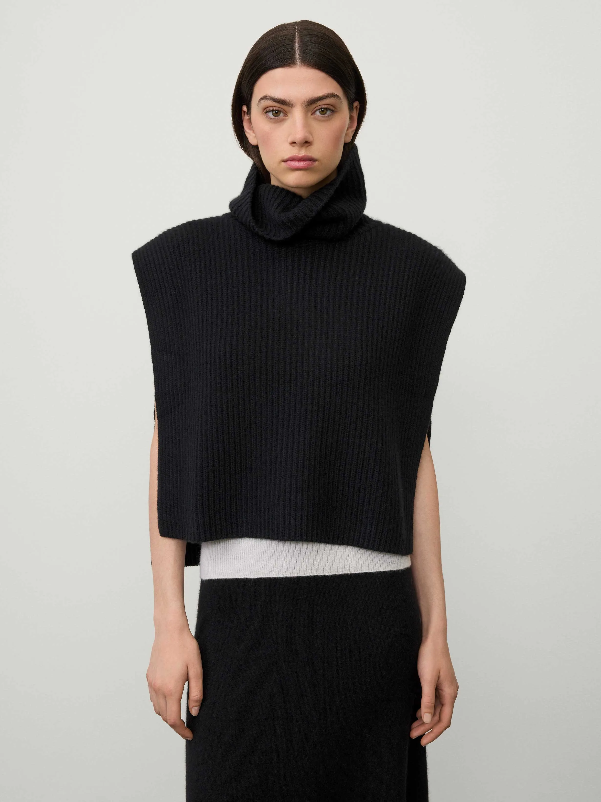 The Magda Open Vest