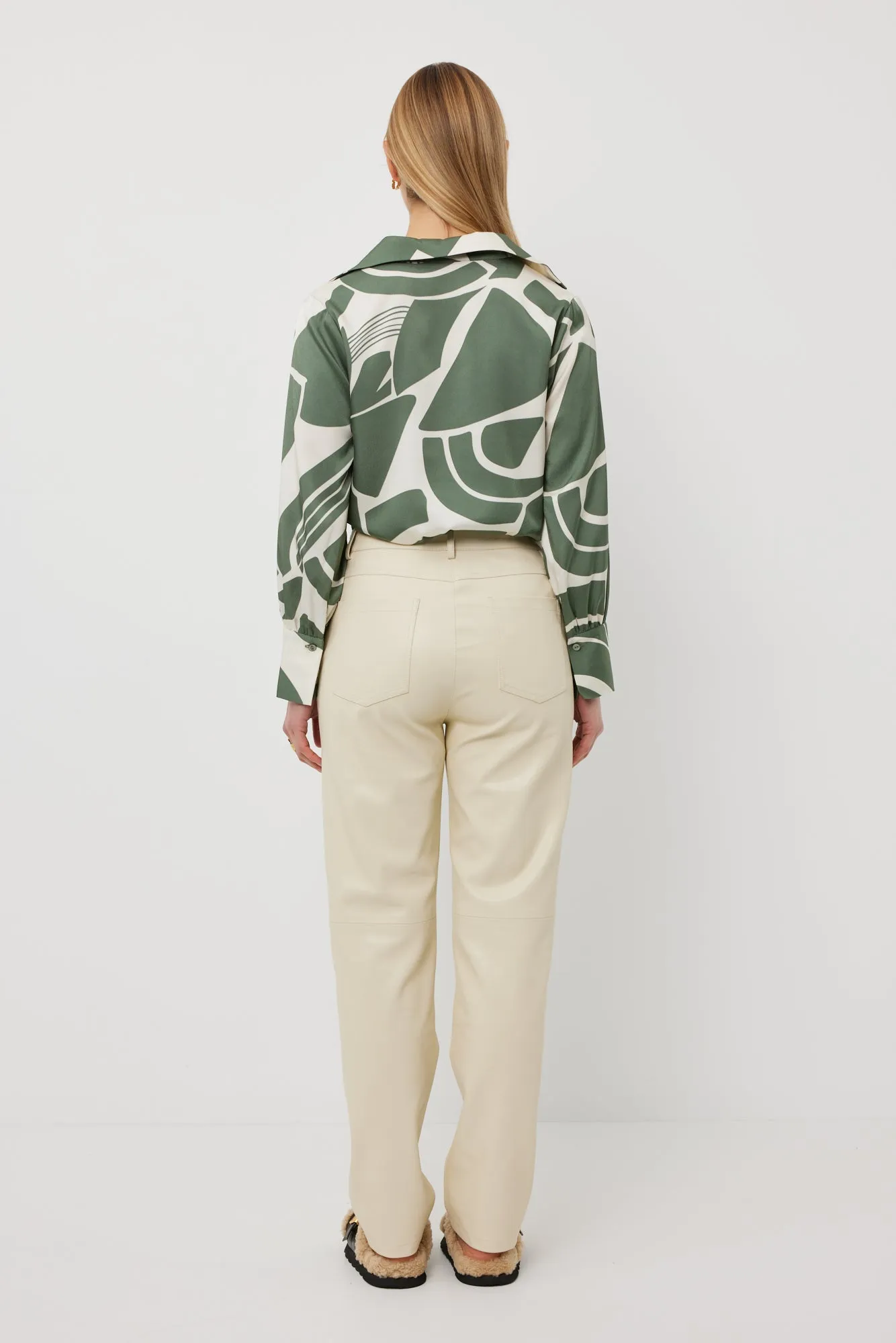 TUESDAY LABEL - Aston Top